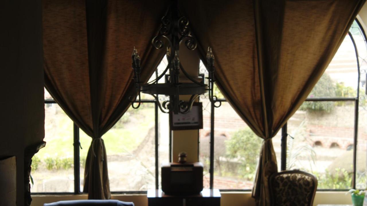 Hotel Calicanto Real Cafe Museo Mongui Εξωτερικό φωτογραφία