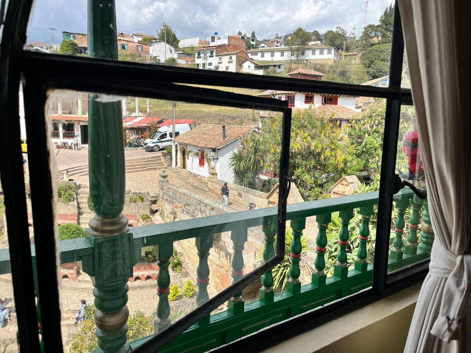 Hotel Calicanto Real Cafe Museo Mongui Εξωτερικό φωτογραφία